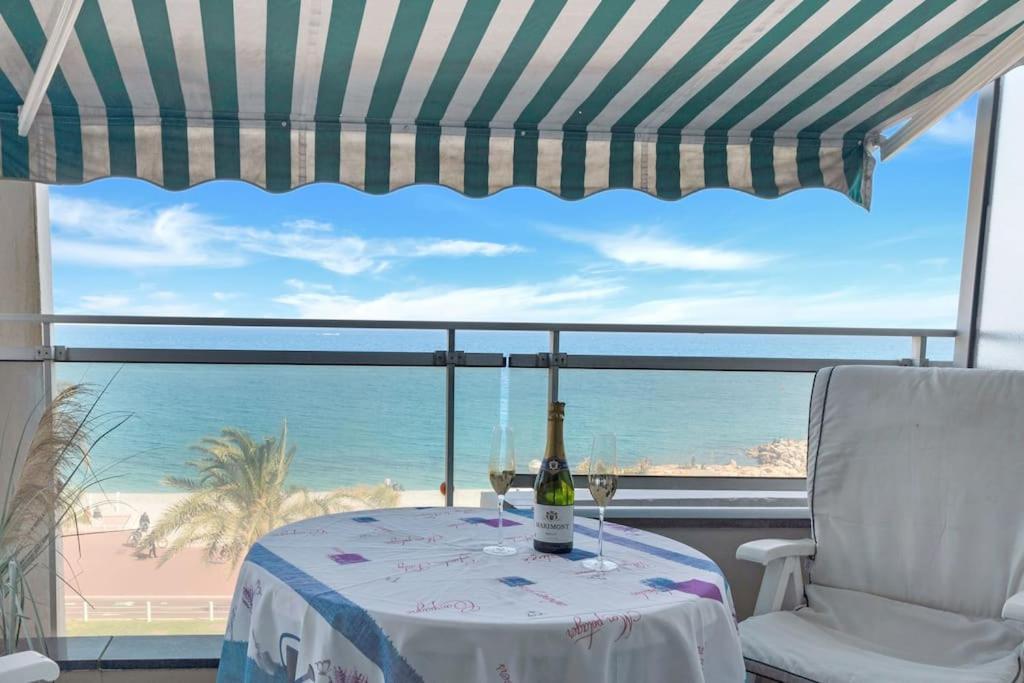 La Prom - A Two Bedroom Apartment With A Sea View Nice Exterior foto