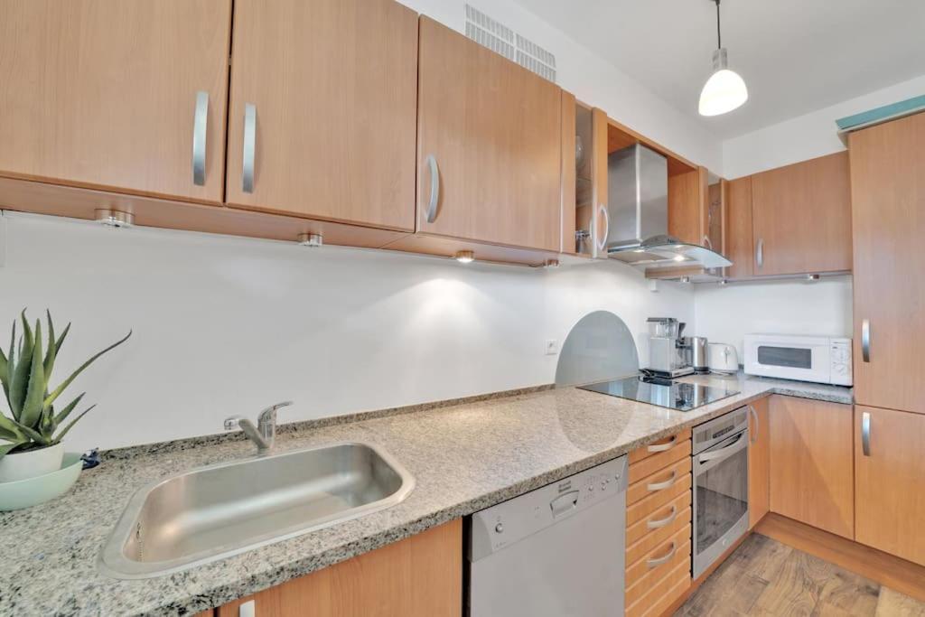 La Prom - A Two Bedroom Apartment With A Sea View Nice Exterior foto